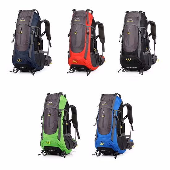 Waste Soil Retro Outdoor Rucksack mit großer Kapazität, Ölwachs, wasserdichtes Leder, Segeltuch, Reisen, Bergsteigen, Camping, Rucksack im Militärstil